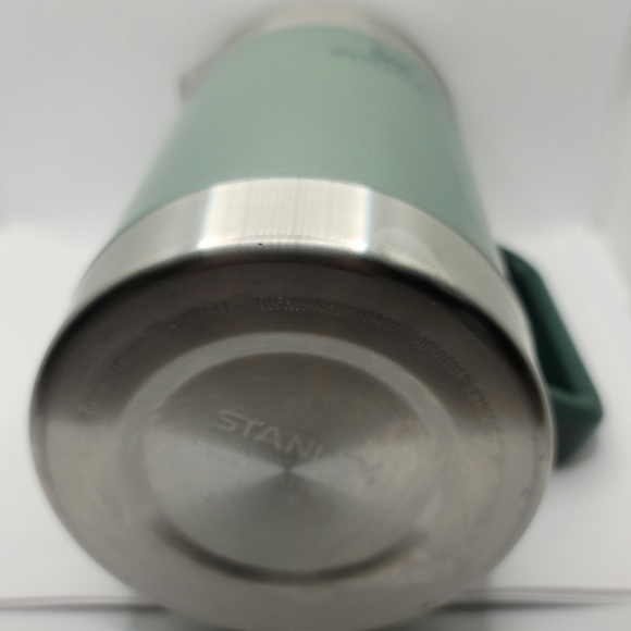 Stanley CLASSIC STAY HOT FRENCH PRESS | 48 OZ - Picture 7 of 12